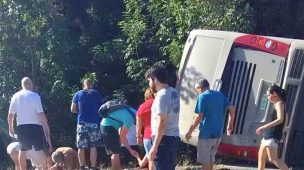 Mueren 11 turistas en accidente en Caribe mexicano