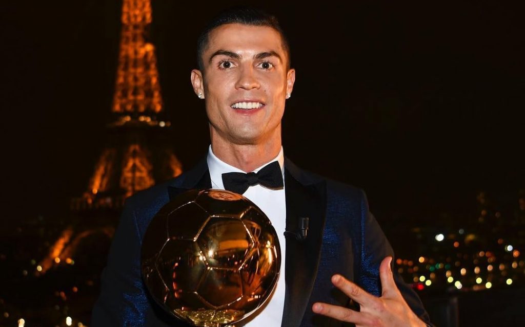 Por segundo año consecutivo, Cristiano Ronaldo es el ganador del Balón de Oro