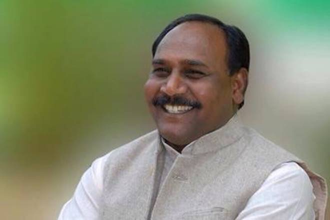 “Ministro de la Felicidad” indio es buscado por vínculo con un asesinato