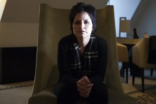 El desubicado titular de un diario mexicano sobre Dolores O'Riordan: