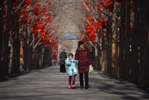 Menos bebés en China en 2017 pese al fin de la política del hijo único