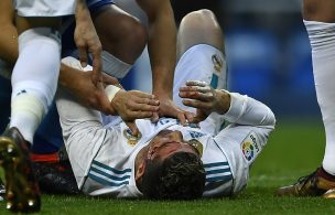 VIDEO | Cristiano Ronaldo sufrió un corte en su cabeza y pidió un celular para ver su herida