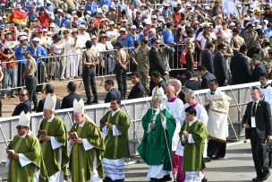 El fervor popular arropa al papa Francisco en Lima