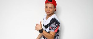 El gran cambio de vida del ex chico reality Alexander Bravo