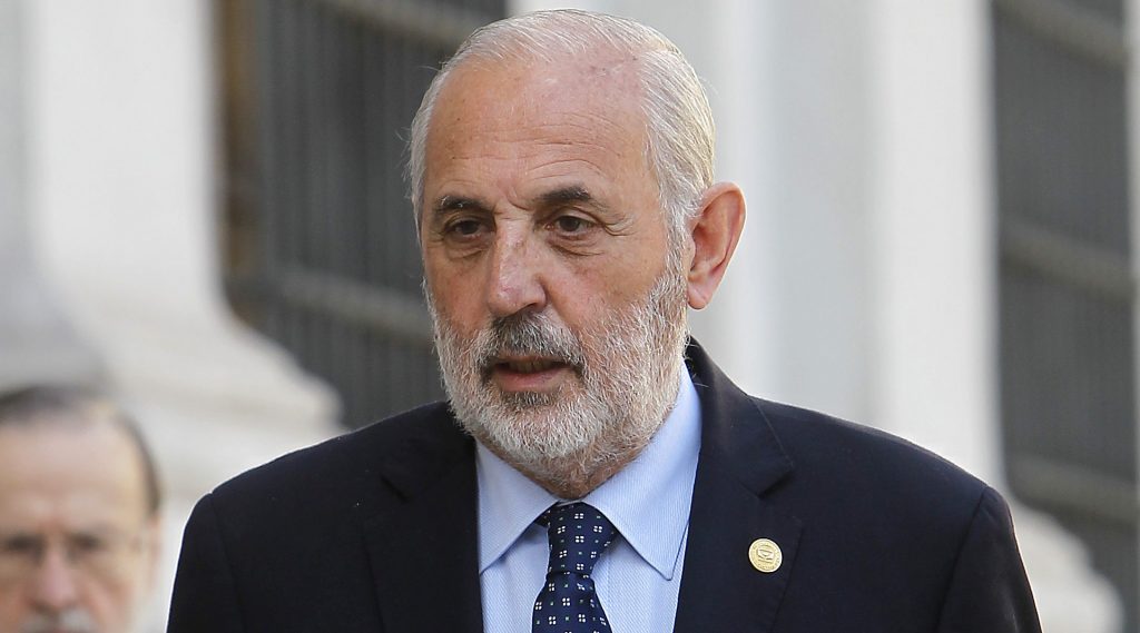 Abbott por viaje de machi: “Si no vuelve de manera voluntaria pediremos la extradición”