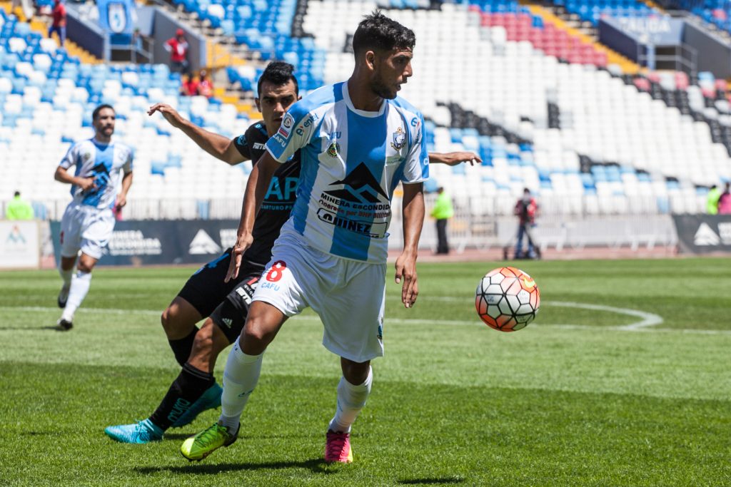 Desde Antofagasta desmintieron el arribo de Barrios a la UC: “No hay nada concreto”