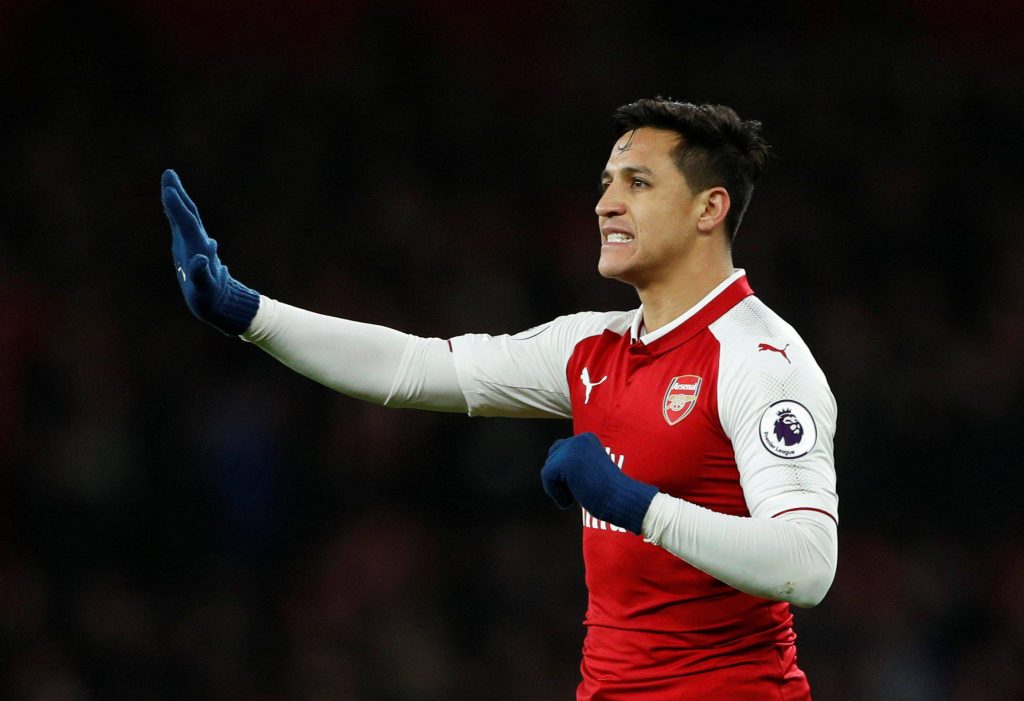 Alexis aclaró la polémica y defendió a Thierry Henry: “Él ama al Arsenal”