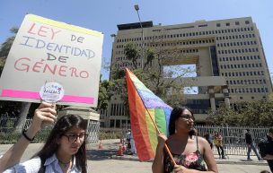 Identidad de género avanza en comisión: mañana se votará incorporación de niños