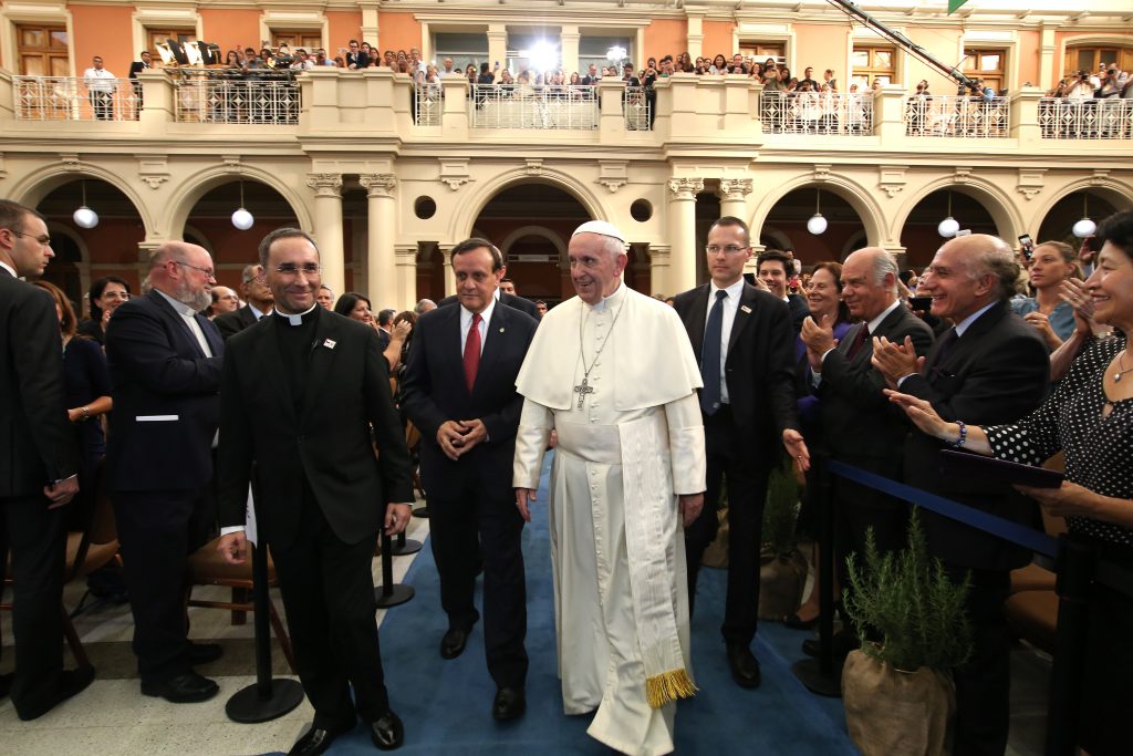 Ignacio Sánchez rector de la PUC por visita del Papa: “En algunos momentos sentí que se emocionó”