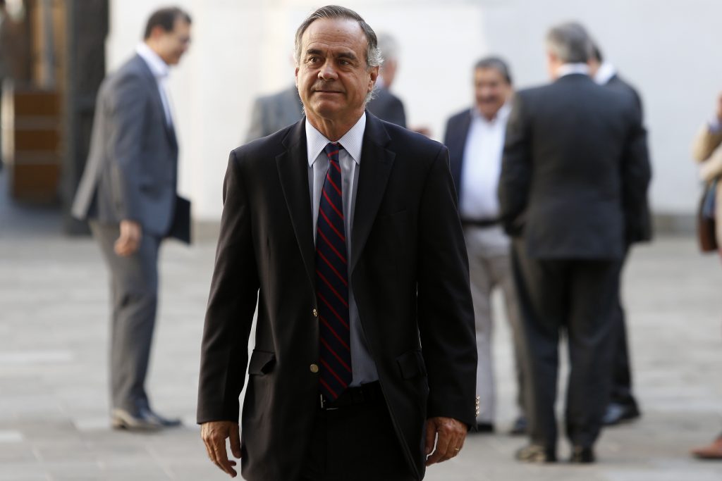 Senador Walker: “Si no reaccionamos esto nos puede llevar a una crisis terminal”