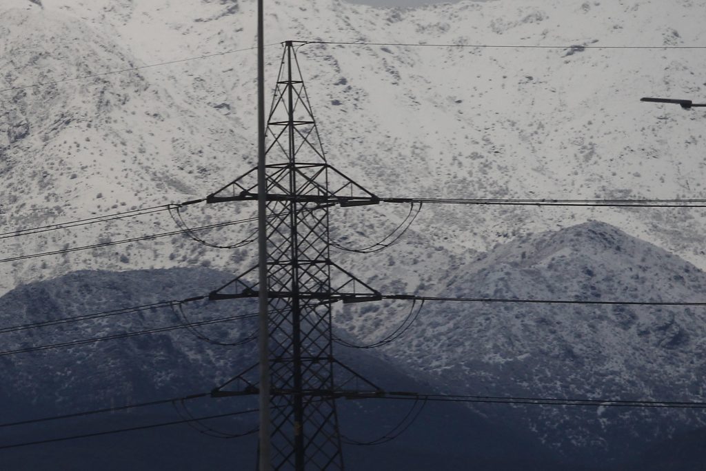 CGE presenta plan para enfrentar emergencias que afecten al suministro eléctrico
