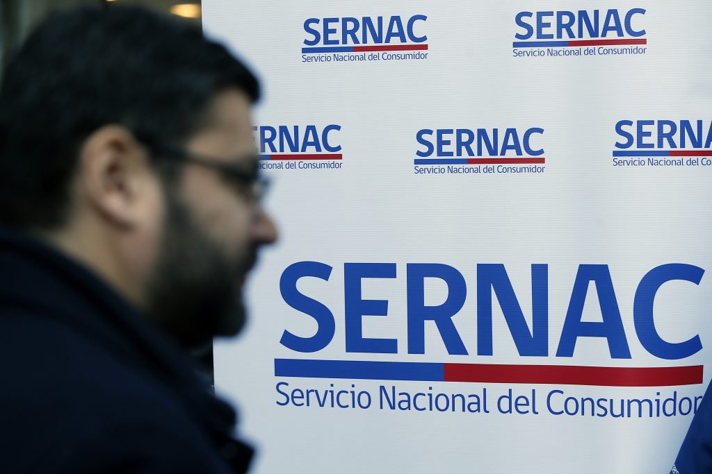 Sernac: En un 27,2% aumentaron reclamos de consumidores durante 2017