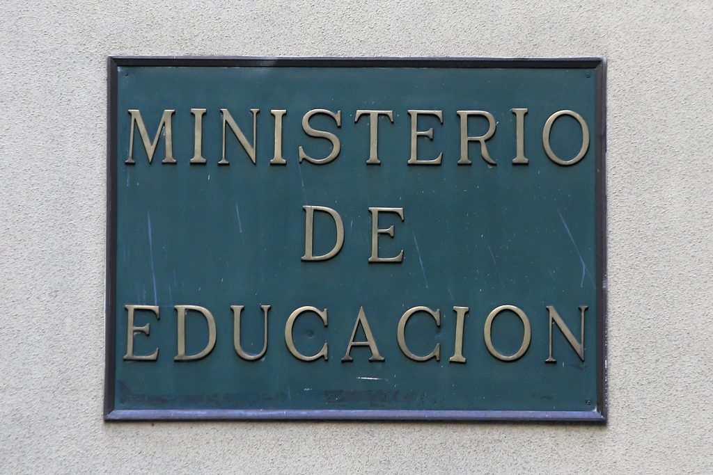 Mineduc conforma comisión “Por una Educación con Equidad de Género”
