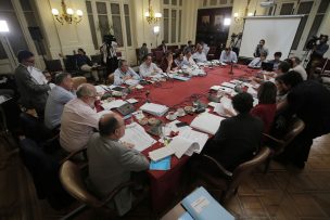 Comisiones unidas del Senado despachan proyecto que fortalece Universidades Estatales