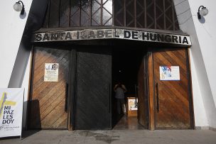 Alcalde de Estación Central se reúne con Aleuy en templo atacado y anuncia querella