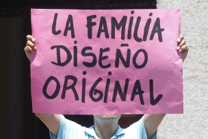 ONG Padres Objetores realizaron protesta por Identidad de Género