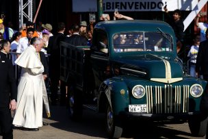 Jornada terminó con recorrido en papamóvil y visita a Santuario de Padre Hurtado