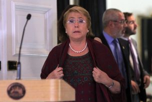 Presidenta Bachelet por Parra: “Chile pierde a uno de los más grandes autores”