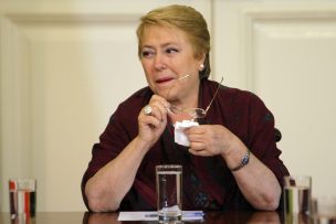 Aprobación a la Presidenta Bachelet sube al 44% y baja notoriamente el rechazo