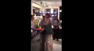 Perry Ellis respaldó a vendedora agredida por cliente con un emocionante video