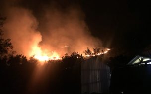 Incendio en Paine movilizó a 7 compañías de Bomberos