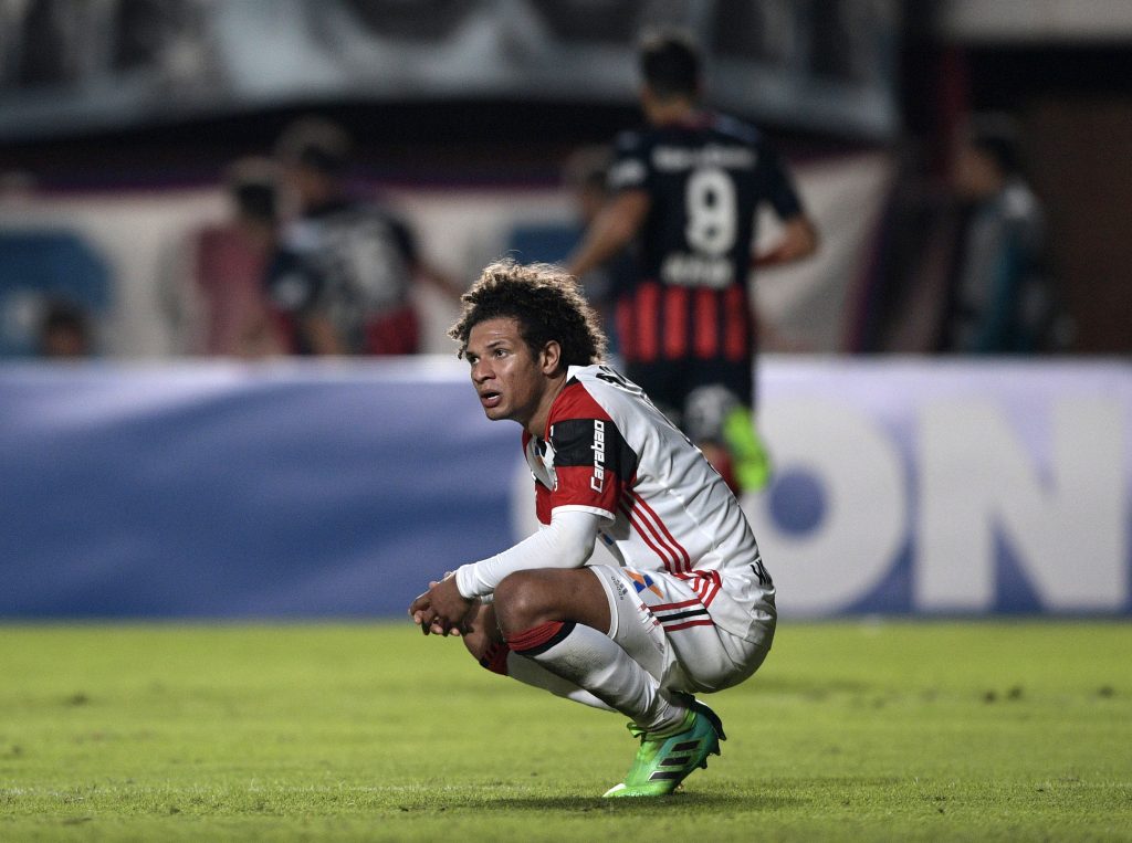 Medios brasileños y posible llegada de Rafael Vaz a la “U”: “Cree tener más técnica de la que realmente goza”