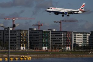 Cierran aeropuerto de Londres-City por hallazgo de bomba de la Segunda Guerra Mundial