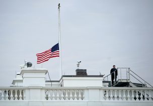 Trump se pronunciará tras nueva masacre en colegio y ordenó banderas a media asta