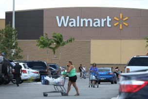 Walmart realiza balance sobre locales afectados durante el 18-O: 