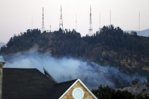 Parque Metropolitano abre al público tras extinguirse incendio en ladera norte