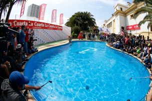 Protesta por la educación retrasó el piscinazo de la reina de Viña