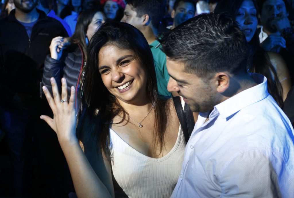 Hombre que pidió matrimonio en pleno Festival de Viña: “Compré el anillo en octubre del año pasado”