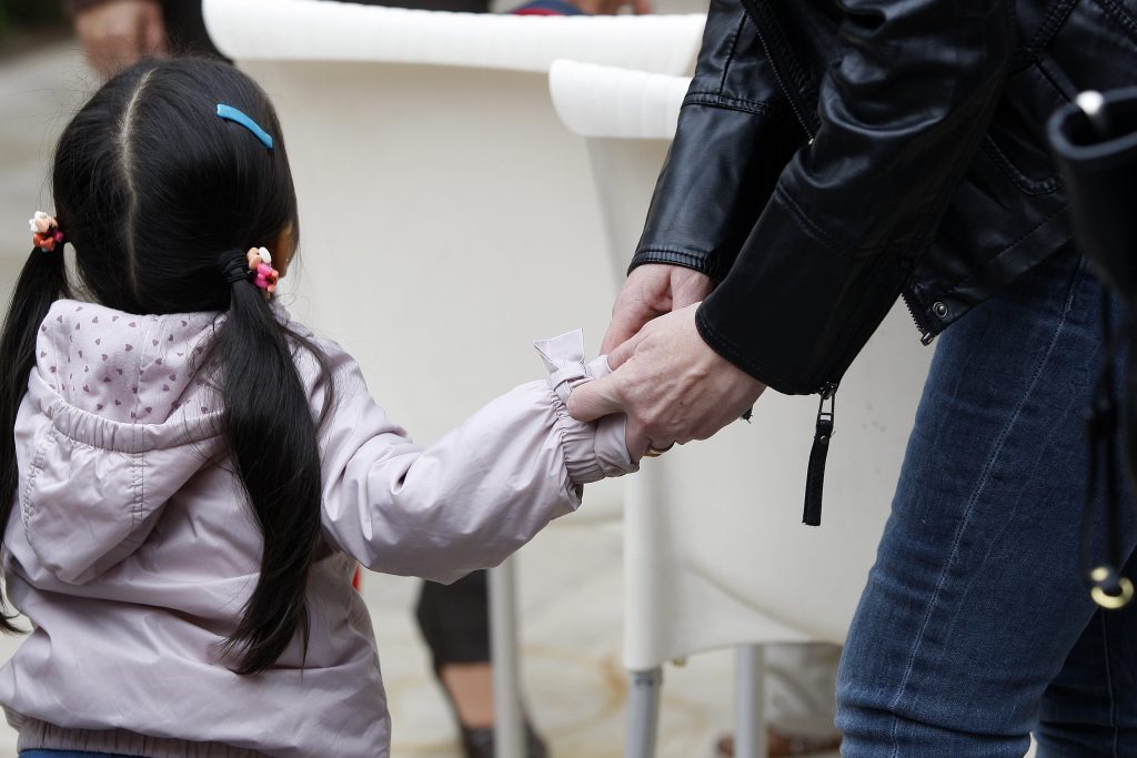 Estudio muestra que la madre es el principal refugio emocional para los chilenos