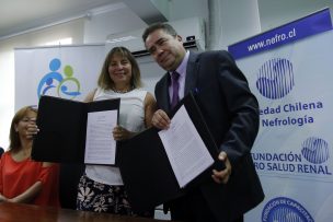 Fonasa firma convenio con Sociedad de Nefrología para mejorar datas de diálisis