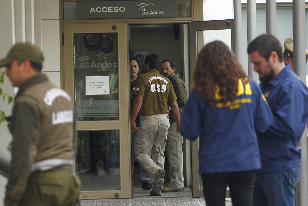 Asaltante solitario robó $100 millones en caja de compensación de Quilpué