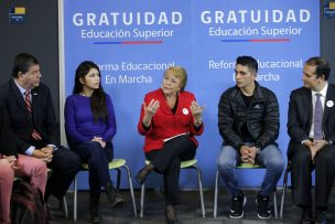 Bachelet no alcanzaría a promulgar su emblemática gratuidad y lo haría Piñera