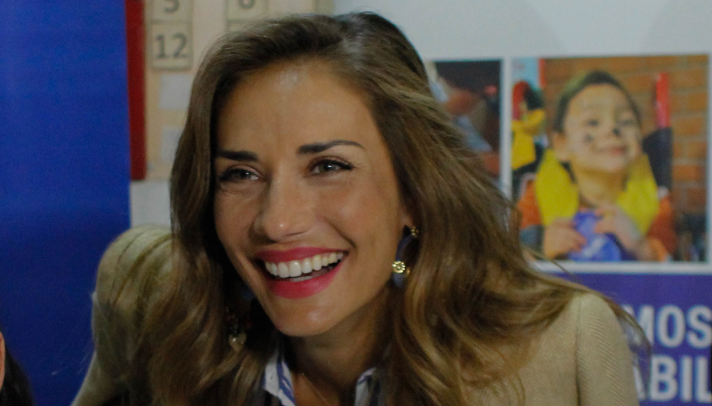 ¡Siguiendo las modas! Carolina de Moras apareció usando un “pijama” en actividad del Festival