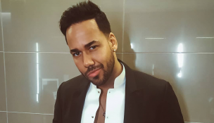 VIDEO | La polémica rodea a Romeo Santos luego de hacer que fanática le tocara la entrepierna en el escenario