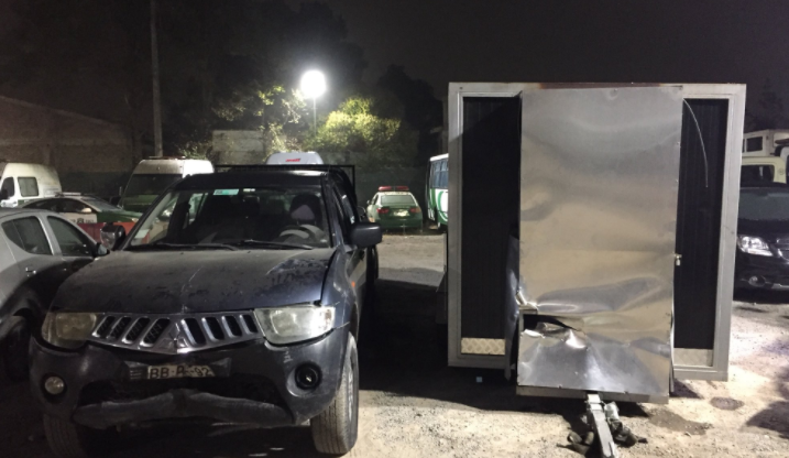 Persecución policial: Dos sujetos fueron detenidos por robar un carro de comida rápida