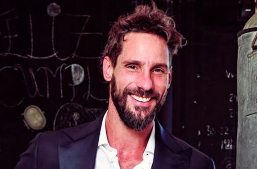 Gonzalo Valenzuela provoca risas por fotografía en redes sociales: Algunos lo compararon con la “Chilindrina”