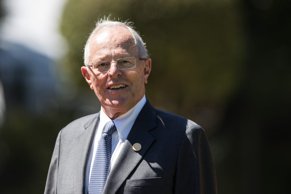 Kuczynski denuncia “golpe de Estado” parlamentario en Perú si lo destituyen