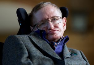 Subasta de objetos de Stephen Hawking alcanza una suma astronómica