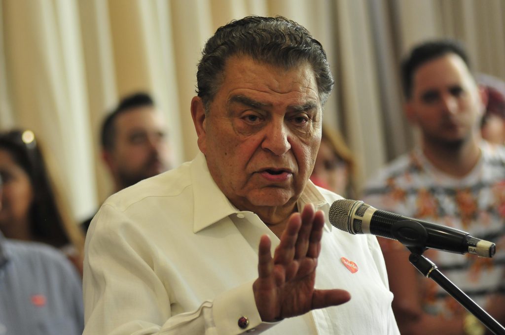 “Espero que no se repita”: Don Francisco critica entrada por puerta trasera de Presidente en silla de ruedas