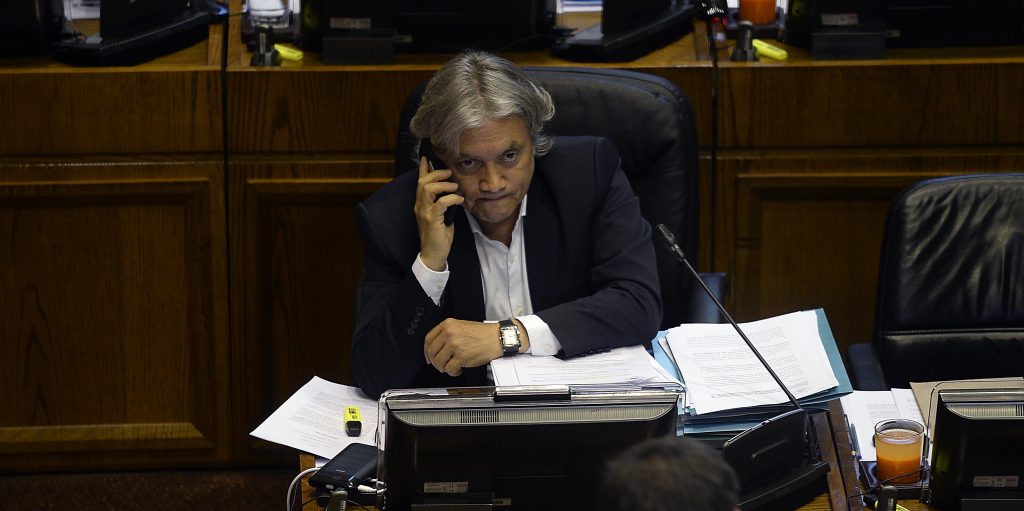 WOM no perdonó el error de Navarro y lo troleó por su mala pronunciación