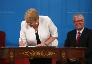 Este martes Bachelet enviará al Congreso Nacional el proyecto de Nueva Constitución