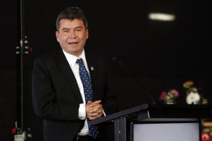Ministro Mena valora avance en calidad de aire y conservación marina y terrestre