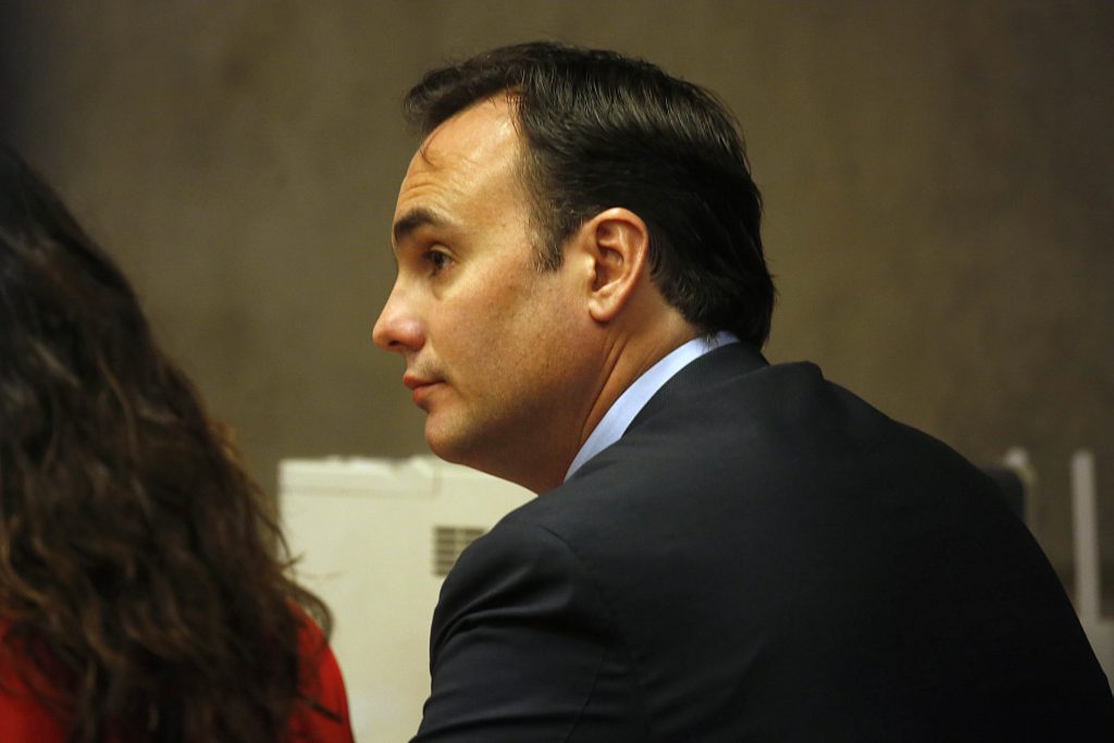 Caso Cascadas: Comienza juicio contra Aldo Motta y fiscalía pide 7 años de cárcel