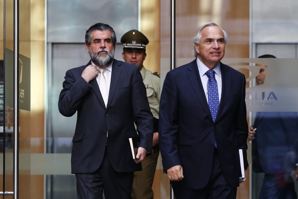 Ministro del Interior anuncia grupo “antiterrorista” de Carabineros