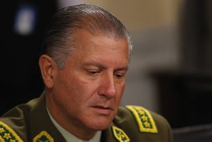 Ex director Villalobos pide perdón por daños a credibilidad de Carabineros