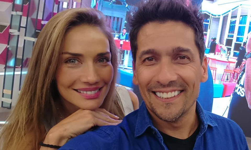 “La cámara no le favorecía”: La defensa de Rafael Araneda y Carola de Moras al premio de Miguel Bosé